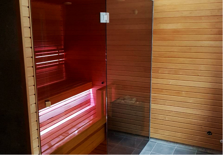 Infrarød sauna med dampfunktion