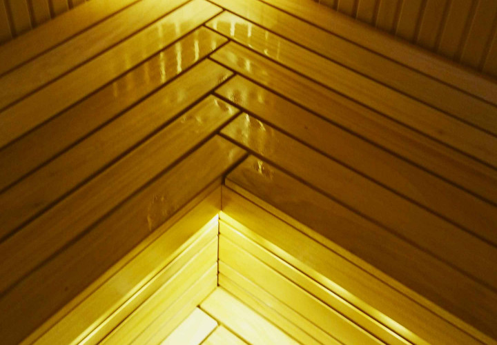 Sauna med Abachi-træ