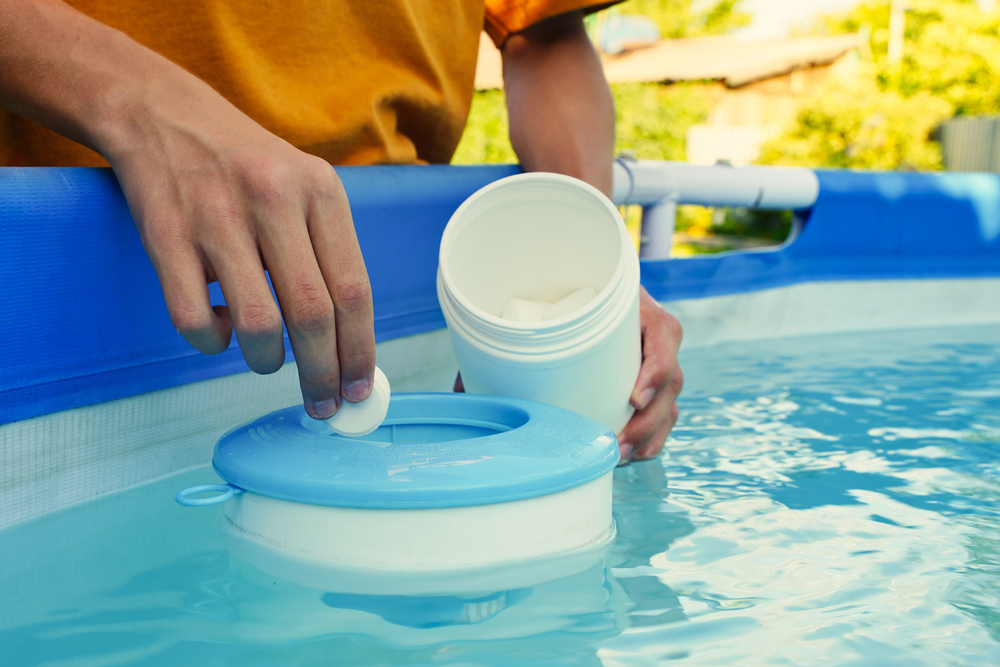 Klor til poolen, hvordan og hvad man skal vælge