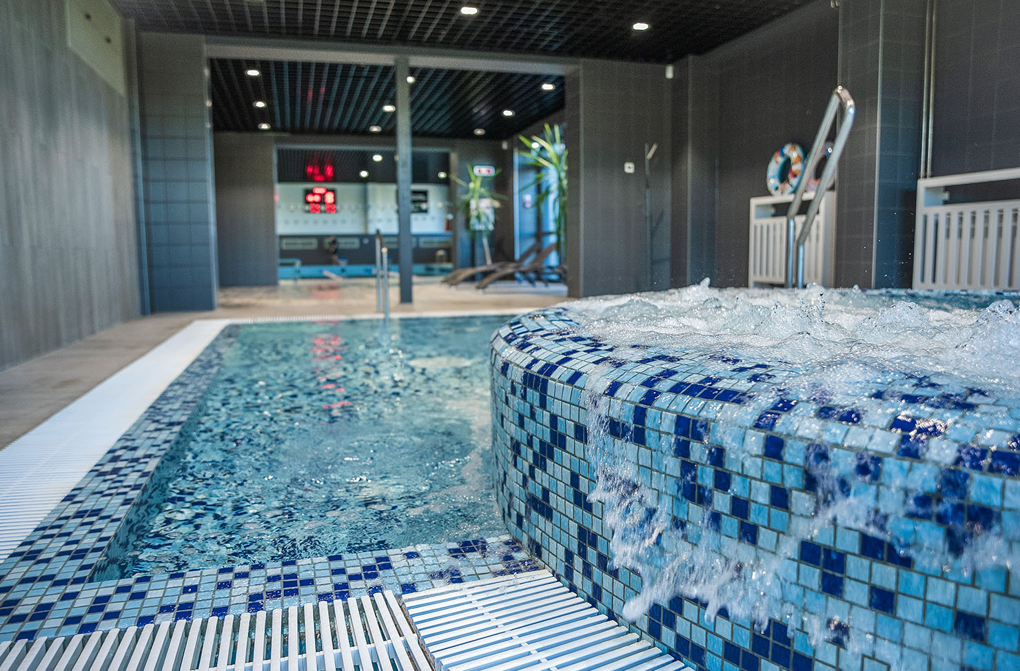 Installation af kommerciel SPA-pool