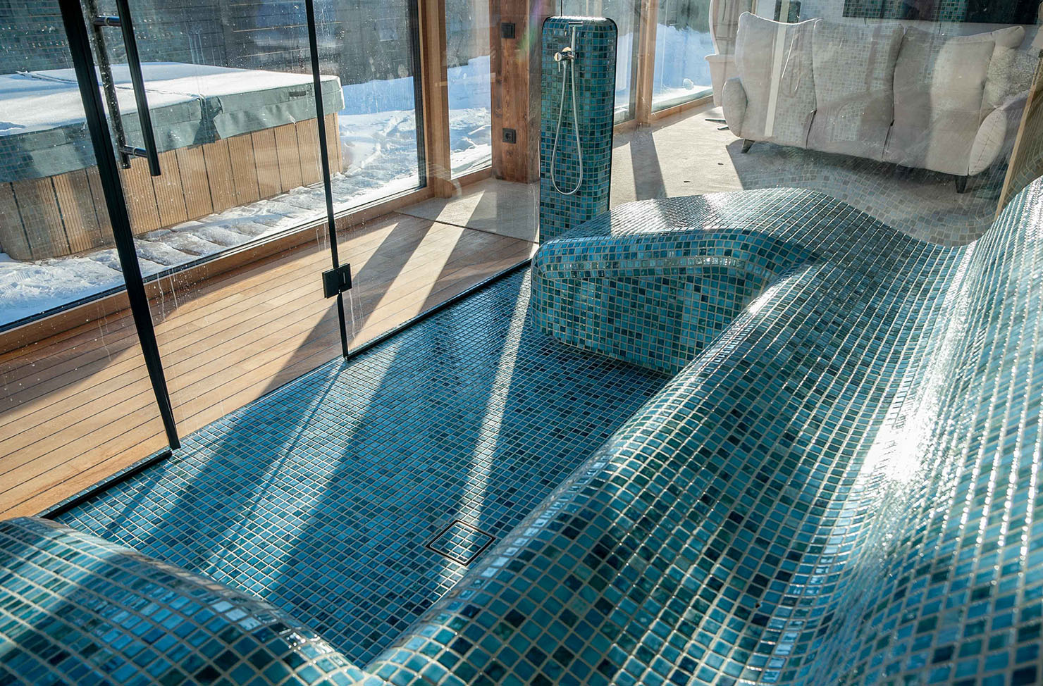 Opførelse af indendørs pool