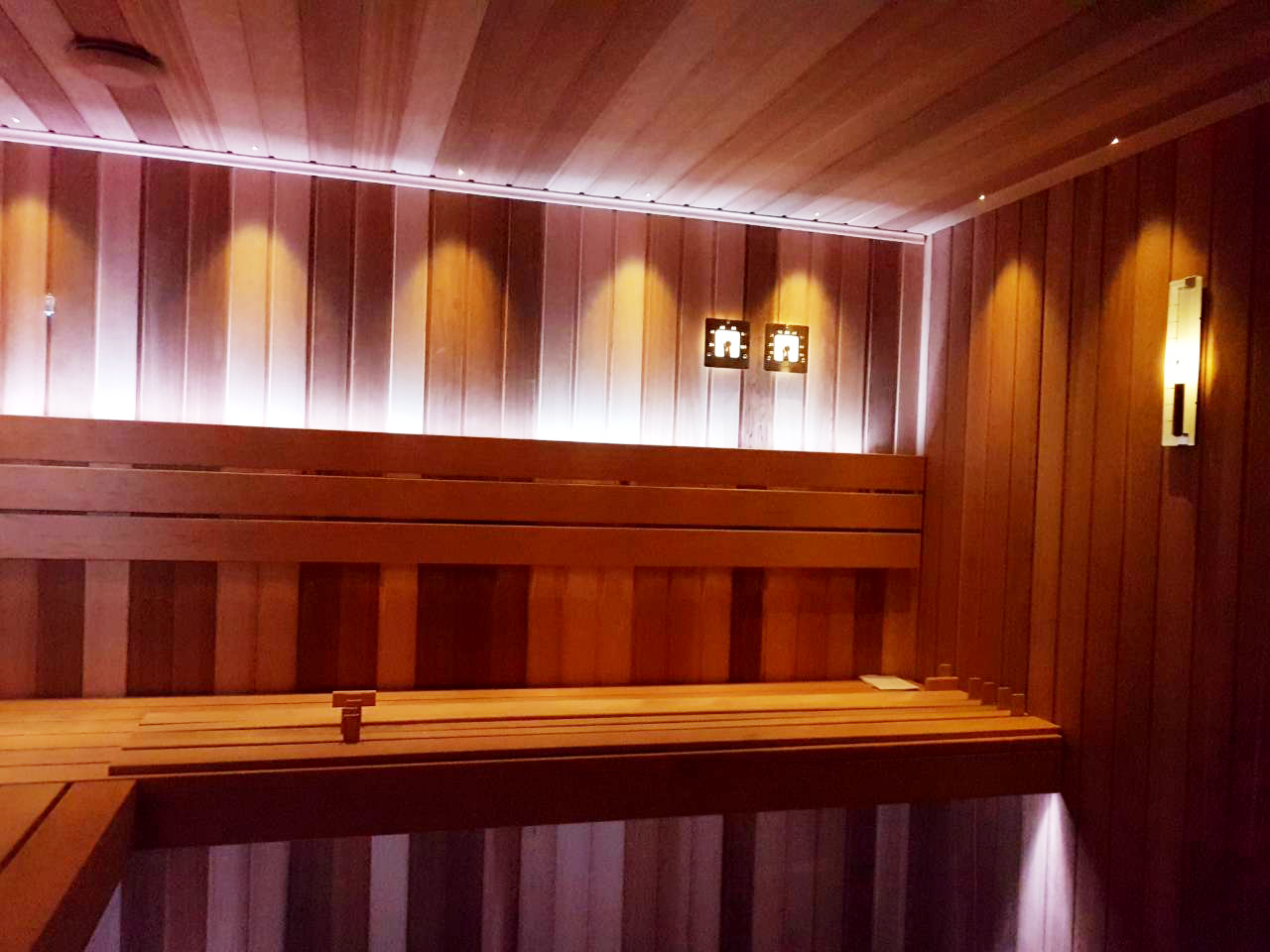 Sauna med elletræ og canadisk cedertræ